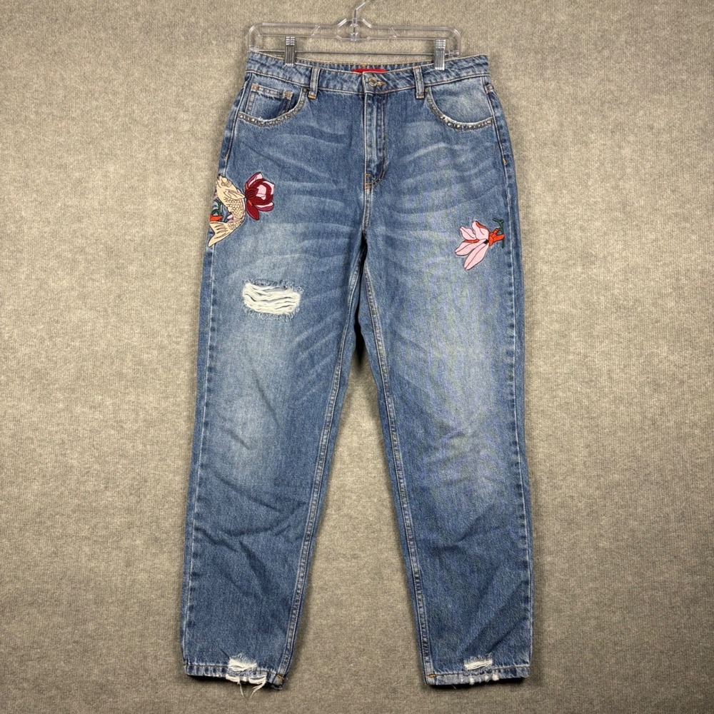 Pull & Bear Mom Jeans Embroidered Distressed Blue Size 30‎ Medium Wash - Picture 2 of 15